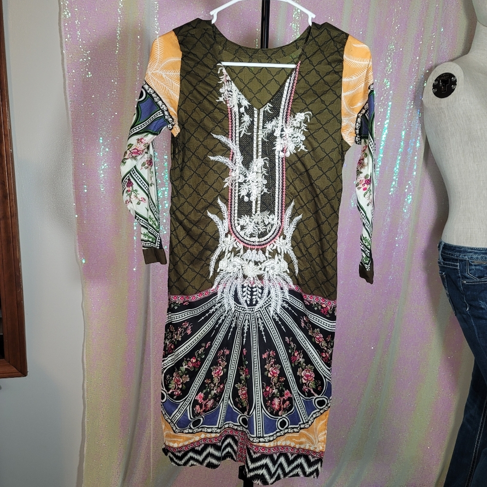 Unique Embroidered Bohemian Long Tunic w/ 3/4 Sleeves Size XXS
